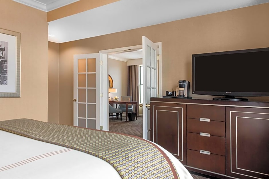 Omni Severin Hotel