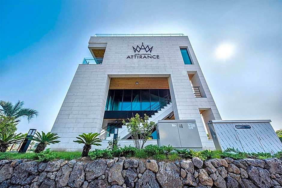 Attirance Pool Villa & Hotel
