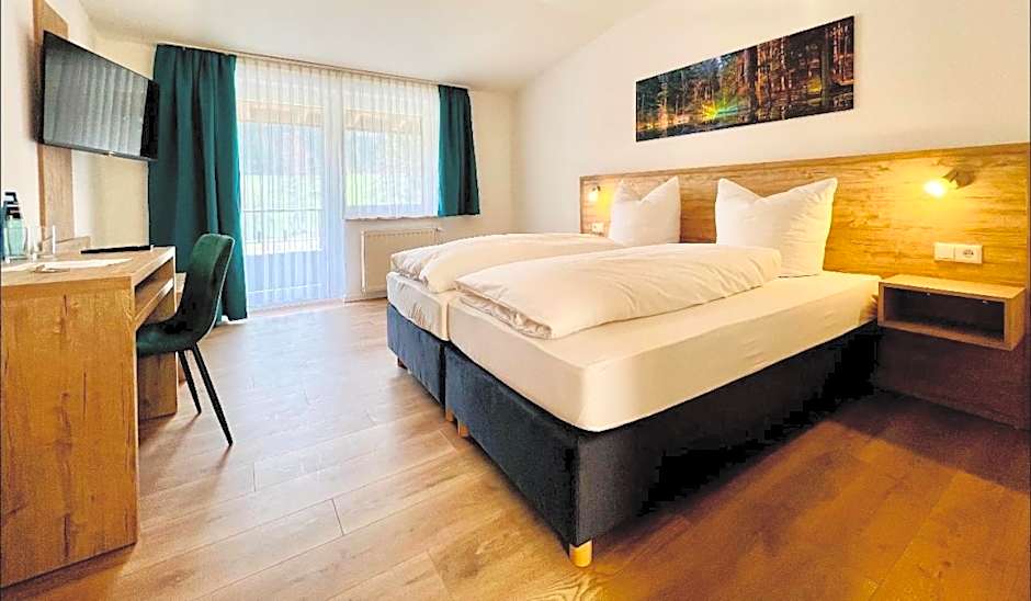 Landhotel Tanneneck - ideal fur Gruppen, Familien und Hunde