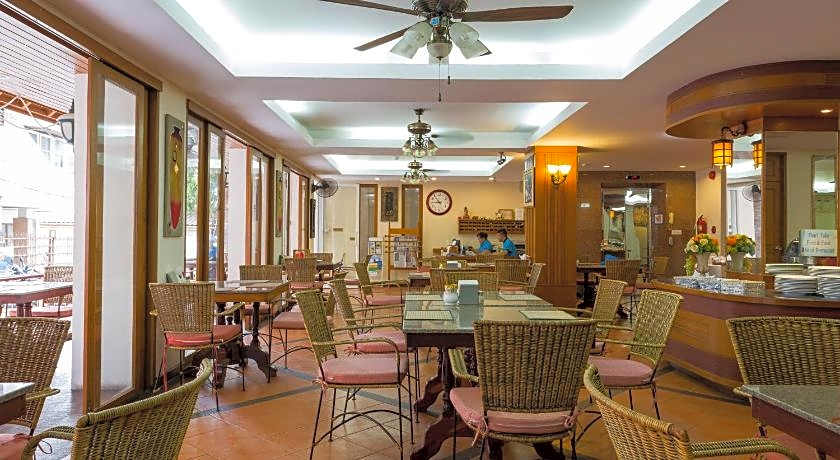 Thipurai Beach Hotel