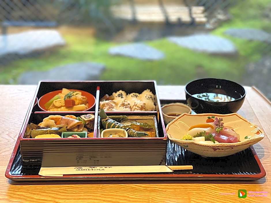 Higashiyama Shikikaboku