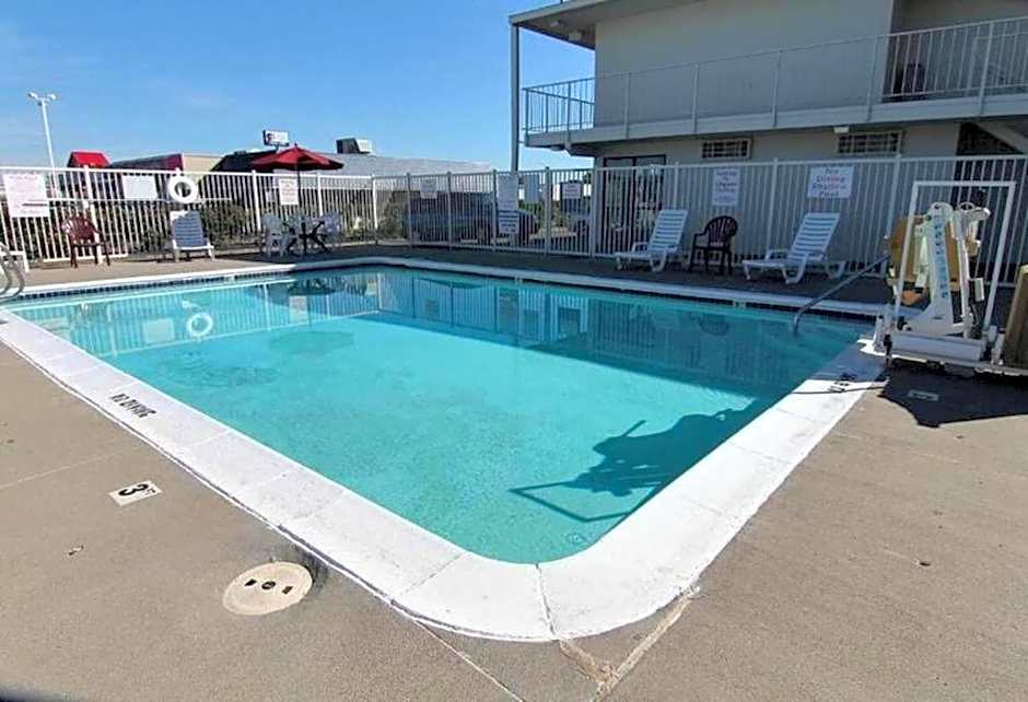 Motel 6-Bismarck, ND