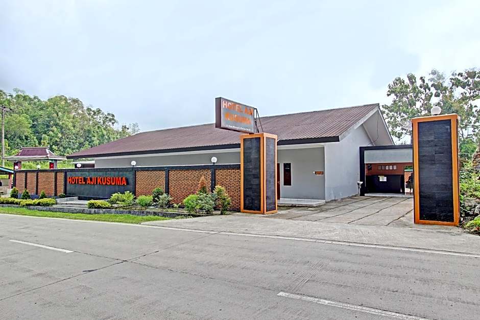 OYO 92289 Hotel Aji Kusuma