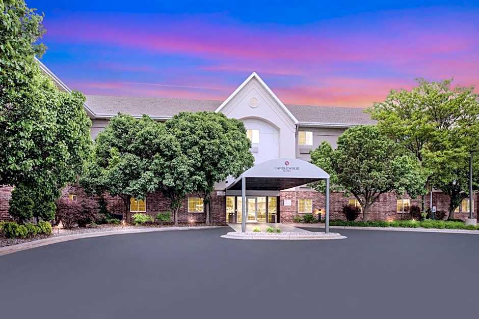 Photo 1 of 48 of Candlewood Suites Appleton By IHG
