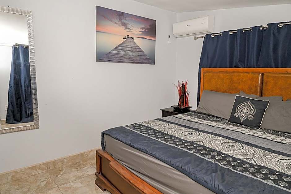 Half Acre Oceanfront Paradise With Private Pool, Jacuzzi, Fire Pit, Beach Access