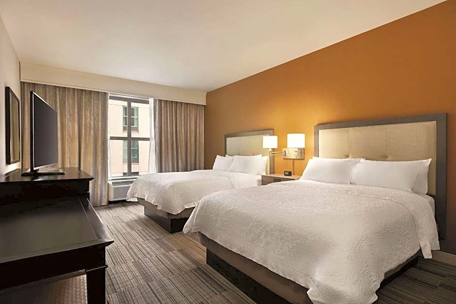 Hampton Inn By Hilton and Suites Roanoke-Downtown, VA