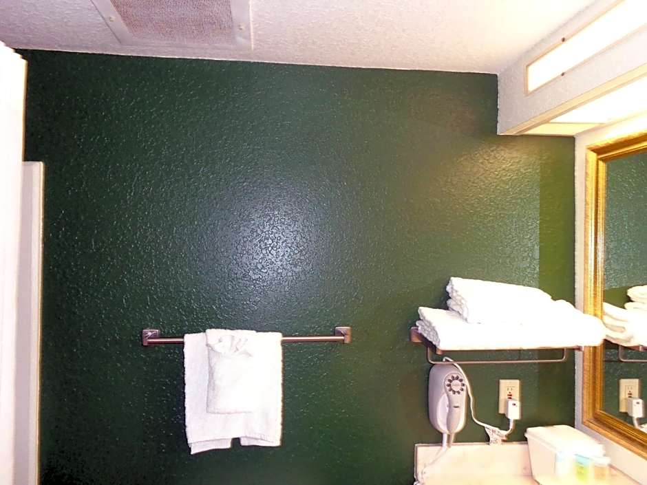 Ruskin Inn Tampa-Sun City Center