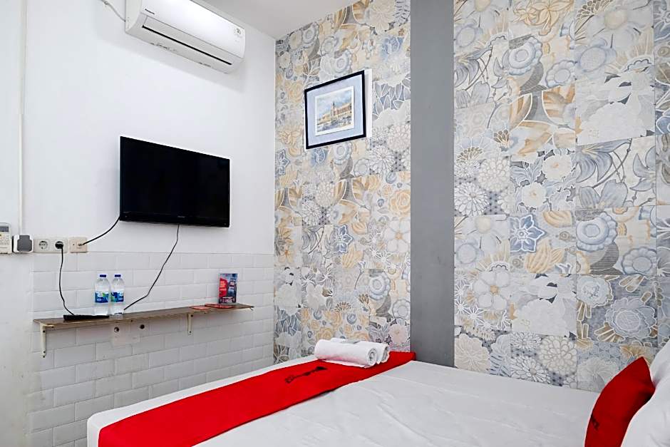 RedDoorz near UMY Yogyakarta 3