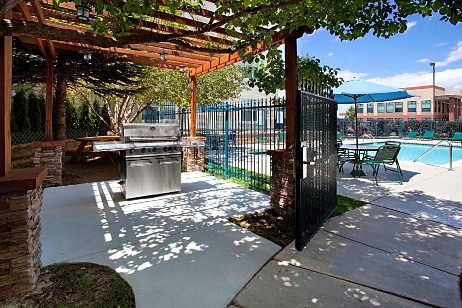 Staybridge Suites Denver Tech Center by IHG