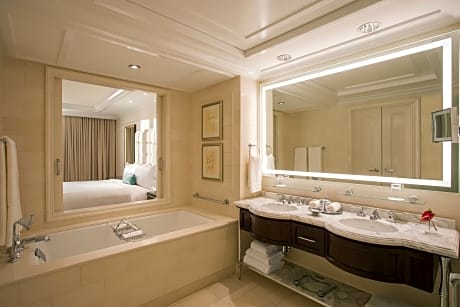 metropolitan suite, 1 bedroom suite, 1 king