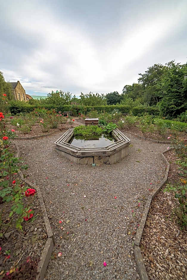 Mirfield Monastery B&B