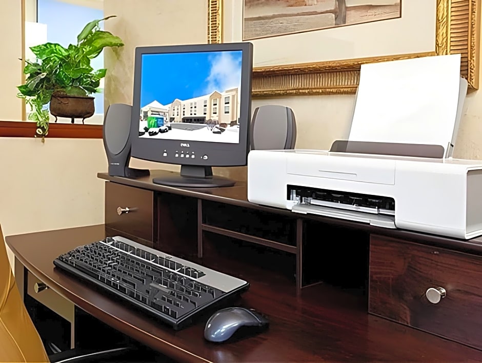 Holiday Inn Express Hotel & Suites Dayton-Huber Heights By IHG