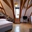Charles Bridge Rooms & Suites by SIVEK HOTELS