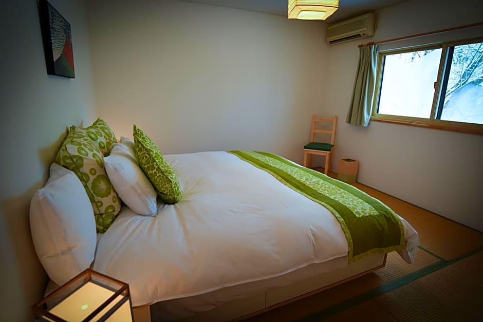 Sheltered Inn Hakuba