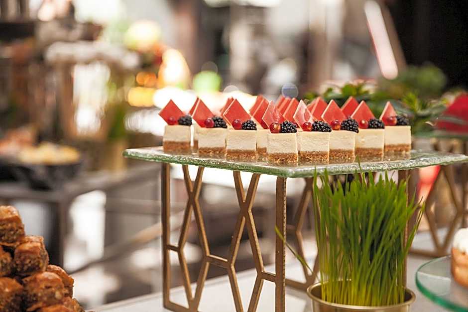 Four Seasons Hotel Riyadh at Kingdom Centre