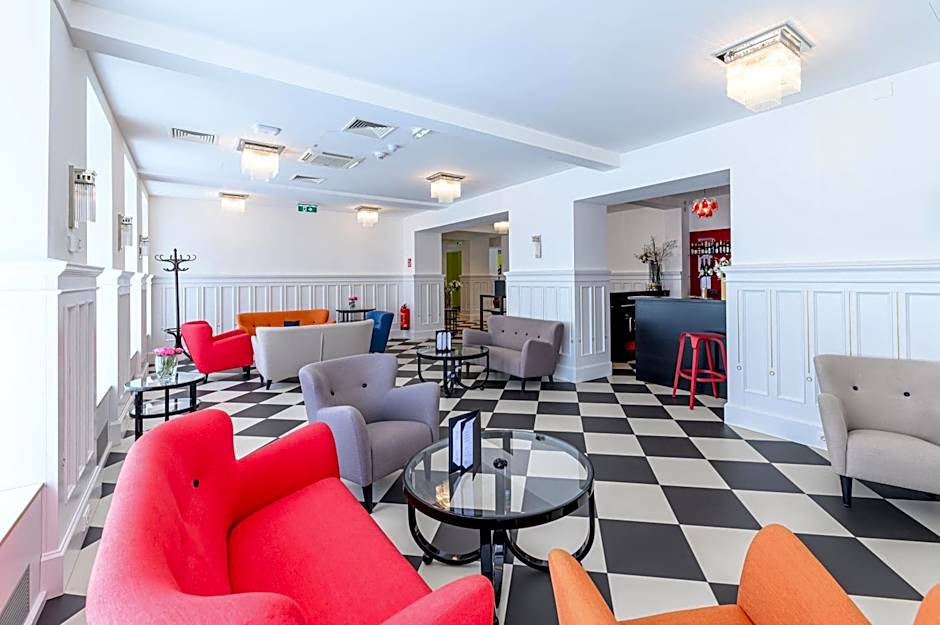 Hotel Caroline