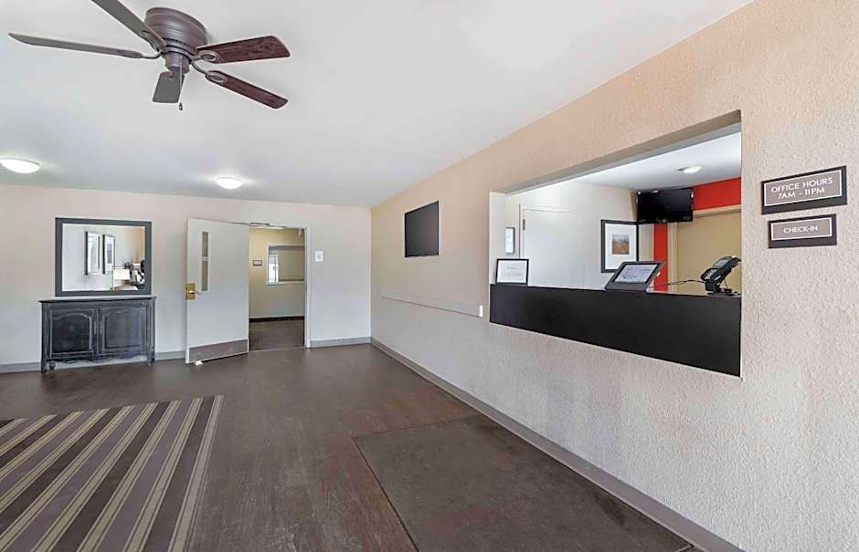 Extended Stay America Select Suites - Des Moines - West Des Moines