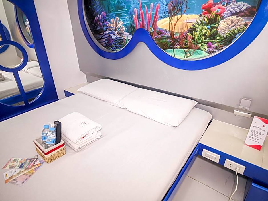 Photo 1 of 28 of Premium