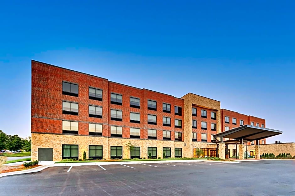 Holiday Inn Express & Suites Winston - Salem SW - Clemmons By IHG