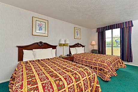 Double Room with Two Double Beds - Non-Smoking
