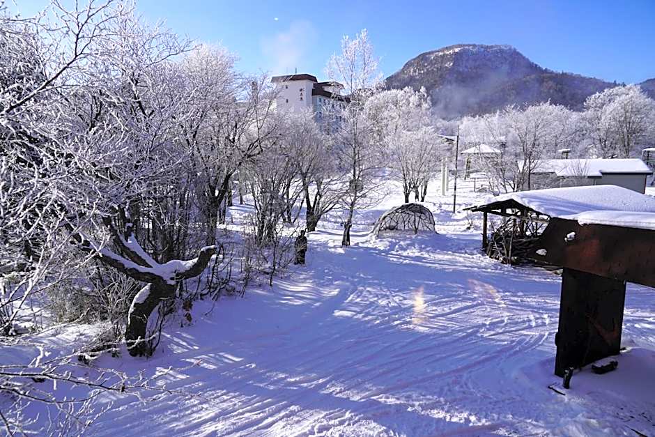 ARtINn 極寒藝術伝染装置