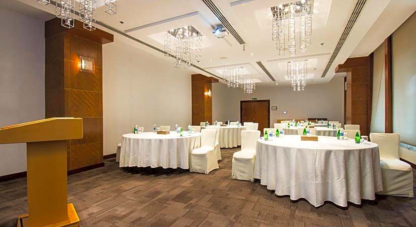 City Seasons Hotel Muscat