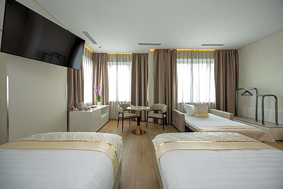 Sky Hotel Tirana