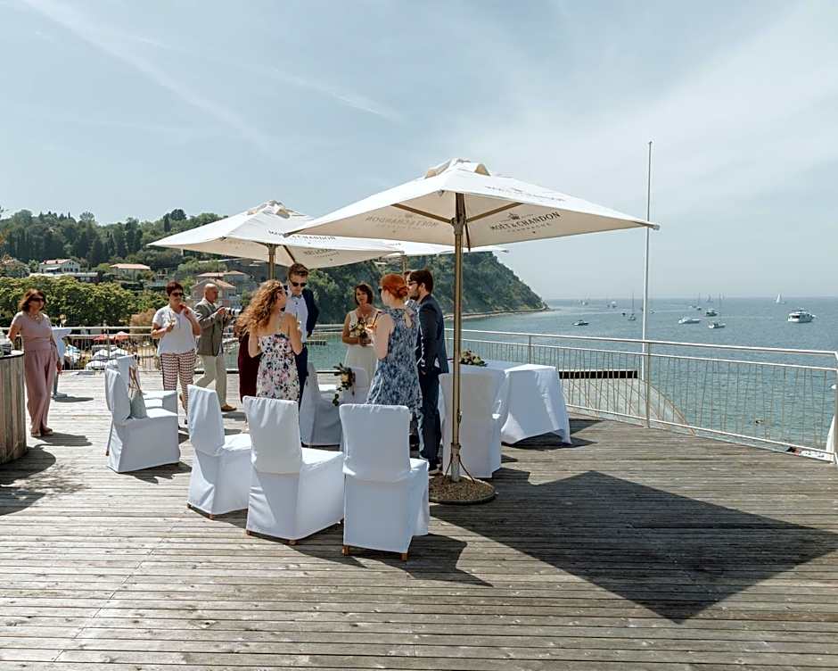 Barbara Piran Beach Hotel