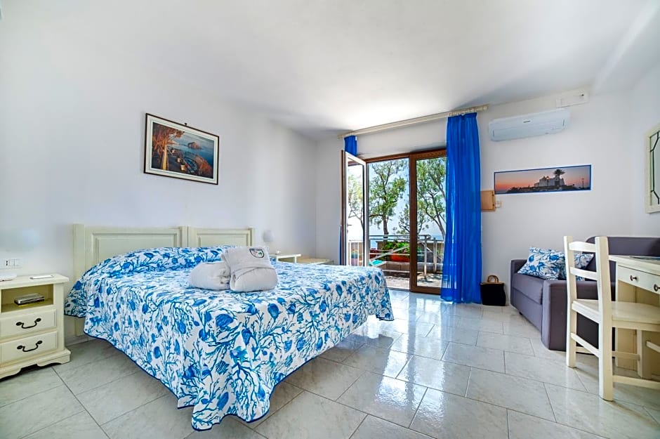 Punta Chiarito Resort & Apartments