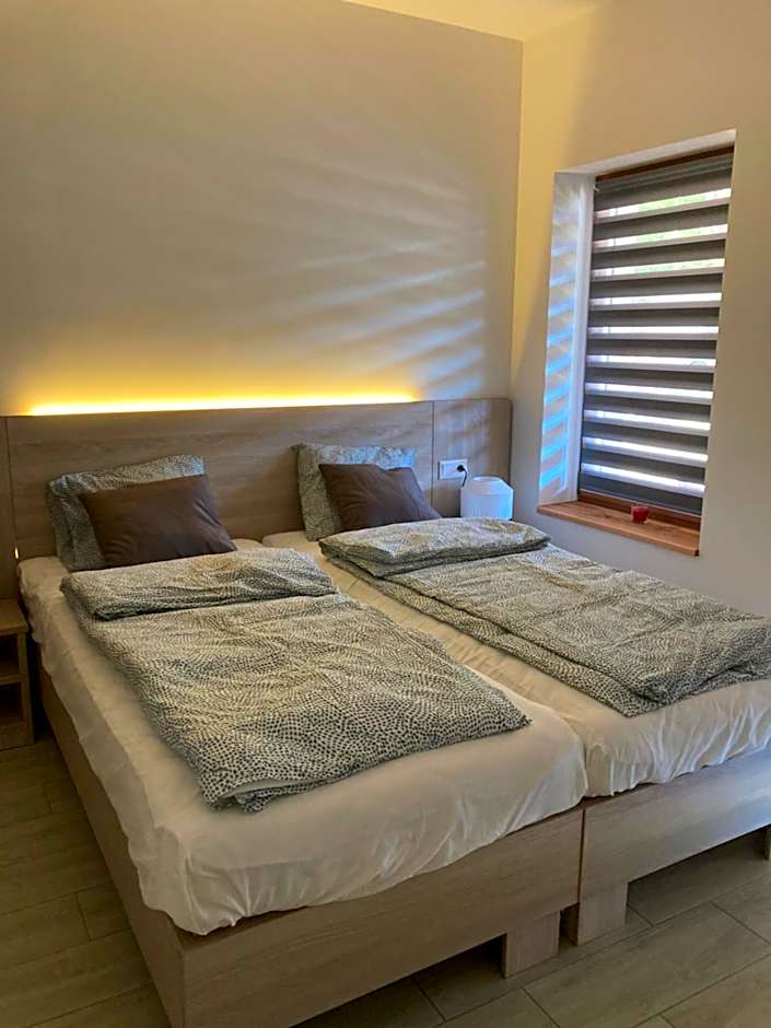 Platán Panzió