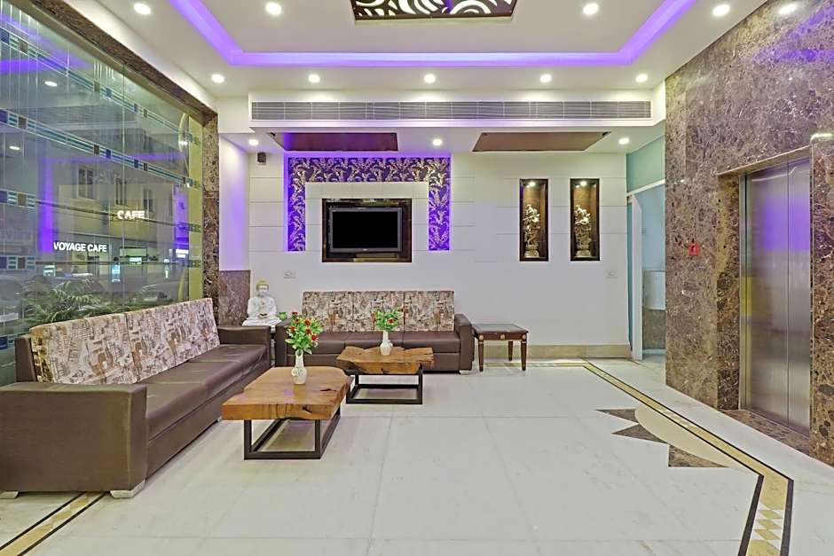 Capital O 2242 Hotel Yuvraj Deluxe