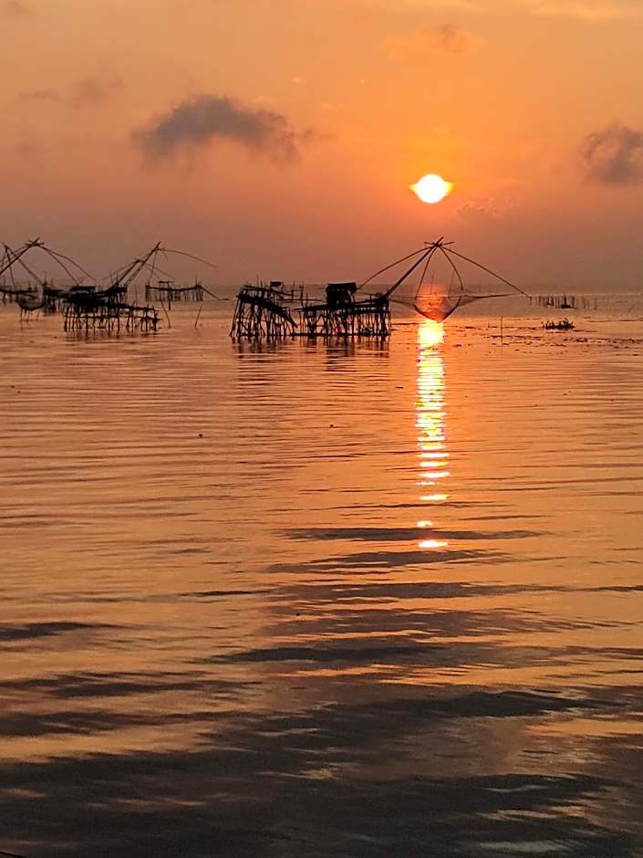 Baan​ Tonlamphu​ Pakpra