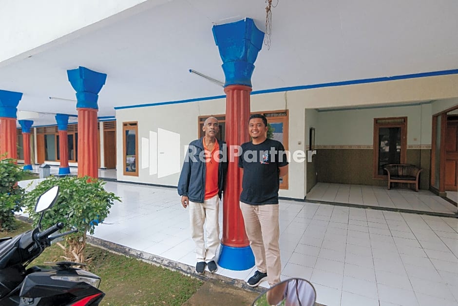 Hotel Gondangdia Puncak Mitra RedDoorz