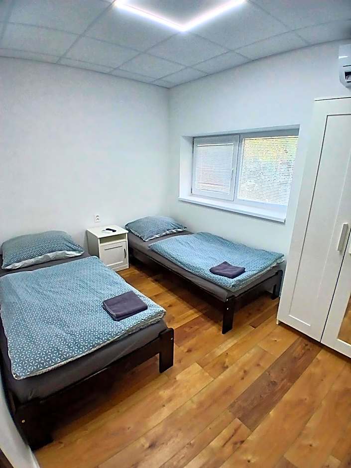 Dimael Hostel & Apartments