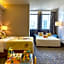 Metropole Hotel