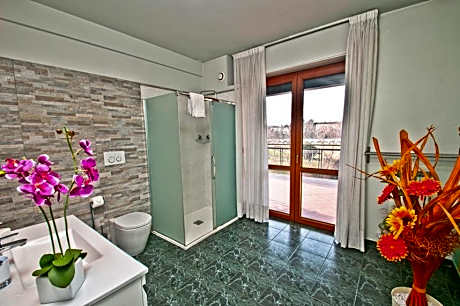 Junior Suite with Canal View