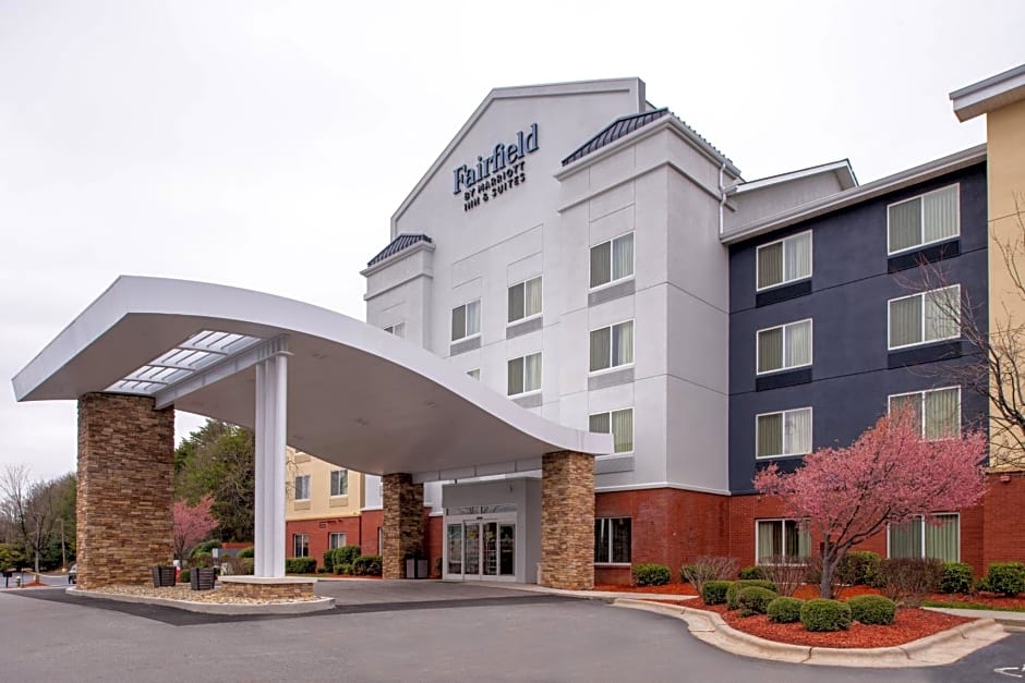 Fairfield Inn & Suites by Marriott Greensboro Wendover