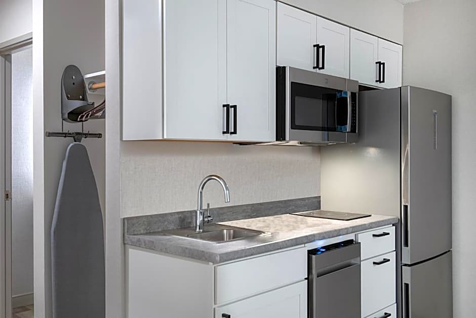 Holiday Inn Express South Burlington - Downtown By IHG