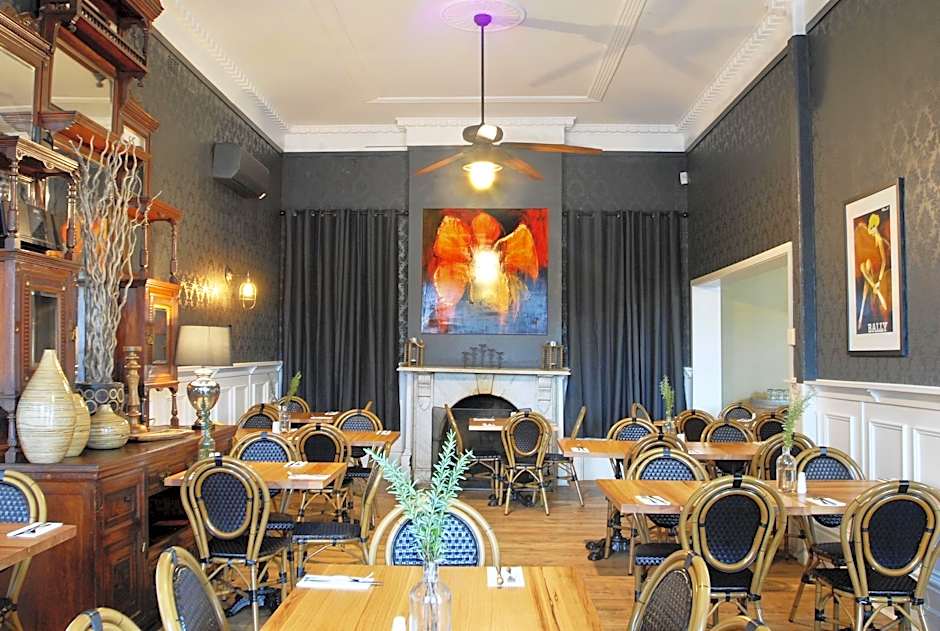 The Grand Hotel Healesville