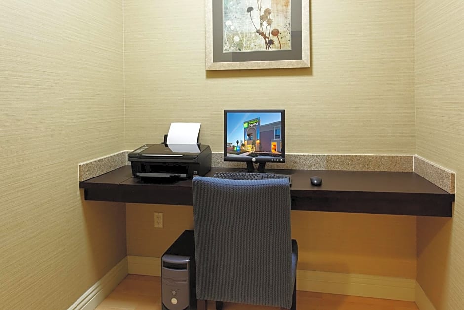 Holiday Inn Express Benicia By IHG