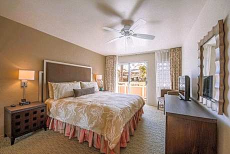 Pool View One Bedroom Suite 1 King Bed with Sofa Bed