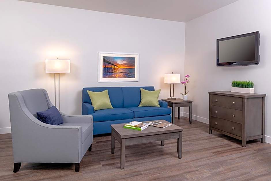 Beachfront Inn and Suites at Dana Point
