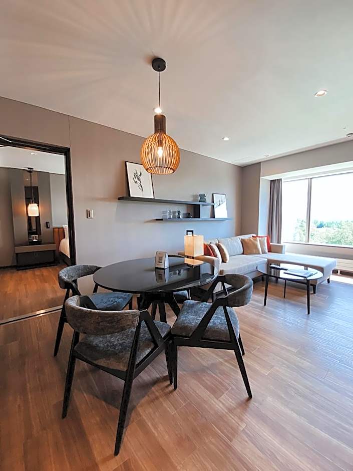 Hinode Hills Niseko Village