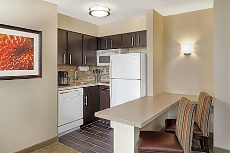 One-Bedroom King Suite