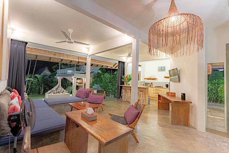 Villa Bumi - Playful & Quirky 3BR Villa Near Seminyak, a Unique Getaway