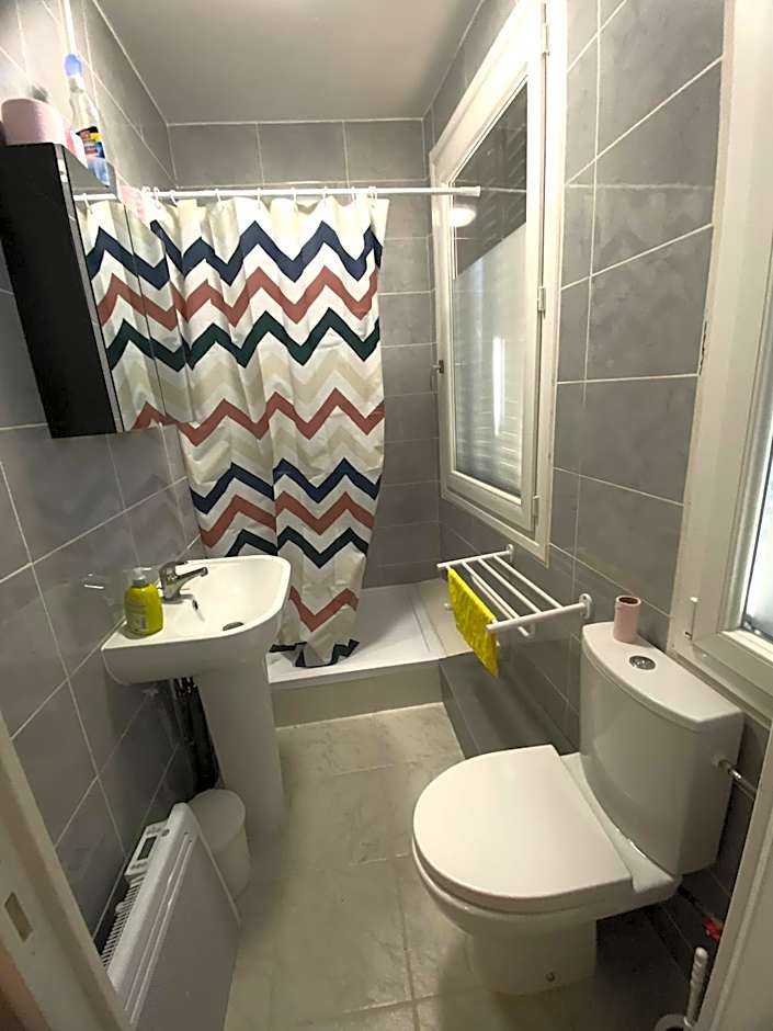 Hôtel & Restaurant ISVARA