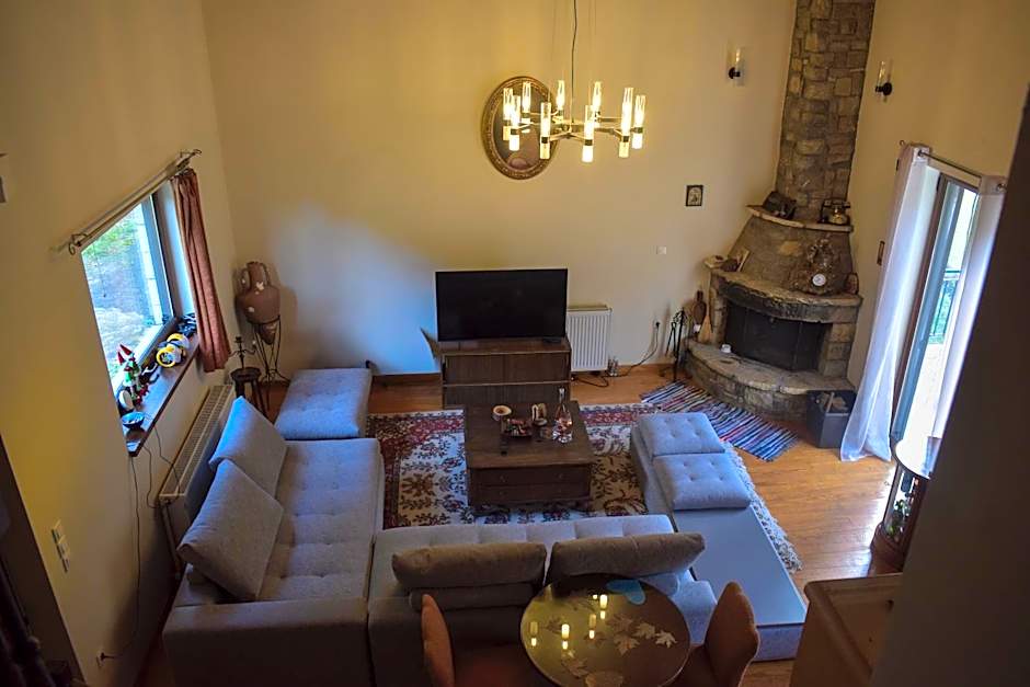 Muntenia Inn Apartments and Suites