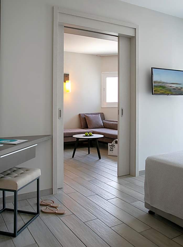 Vangelis Hotel & Suites