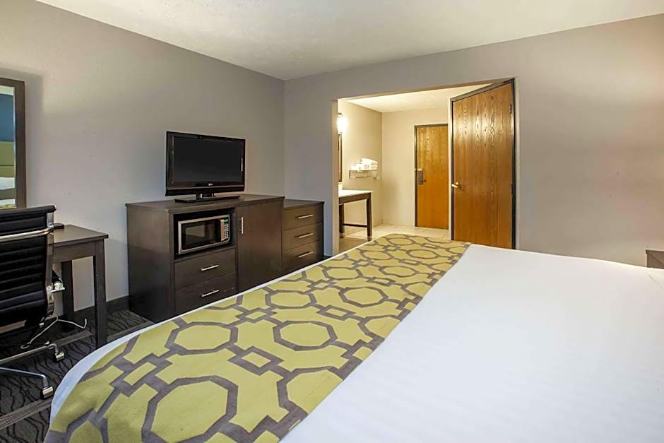Baymont by Wyndham Traverse City