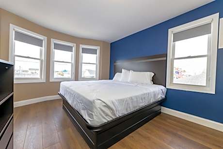 Deluxe Family Apartment